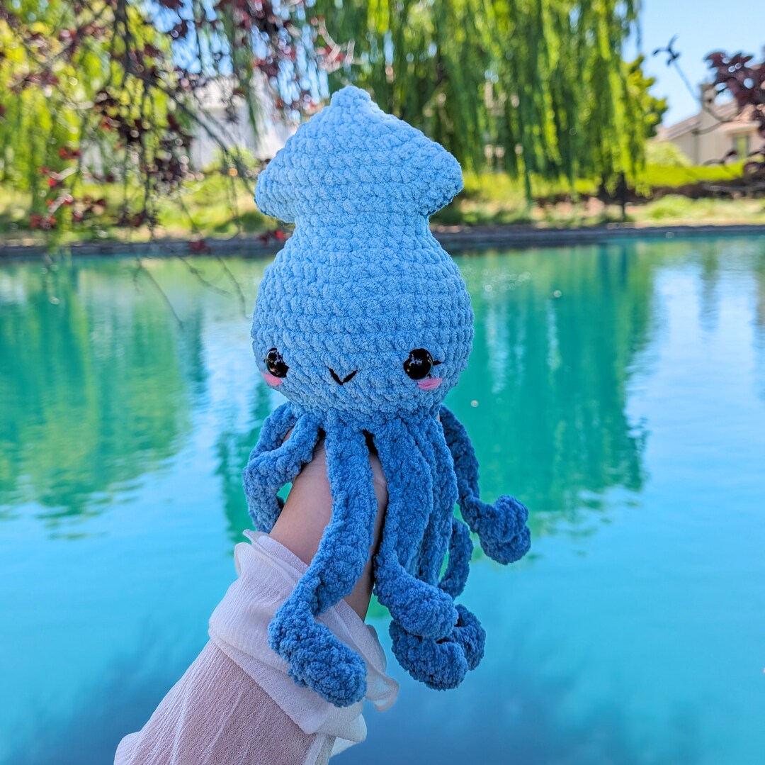 Squid Ombré Crocheted Plushie, Animal Plushies, Squid Cute Plush